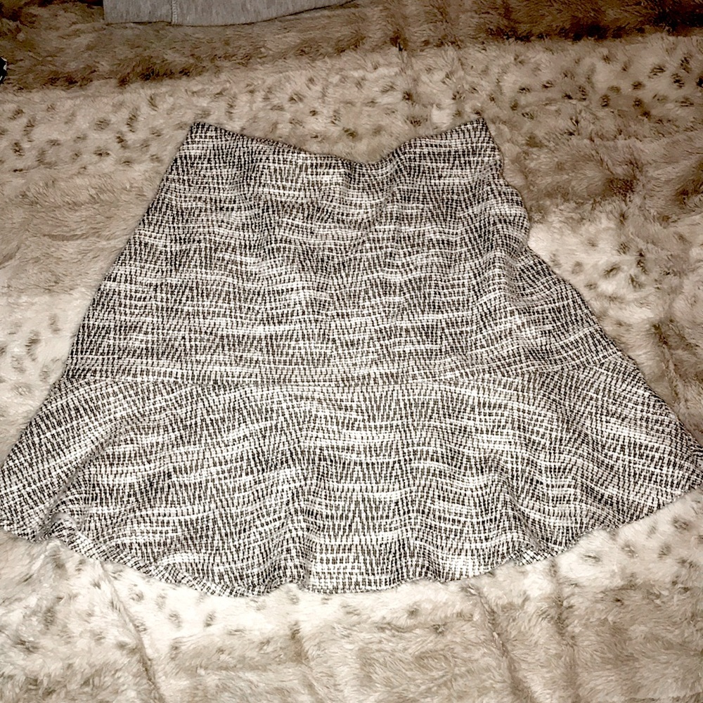 Cute tweed skirt